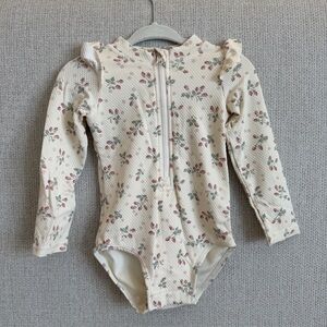 Quincy Mae Cream Floral Kids Bodysuit Rash Guard Bathing Suit Like New!